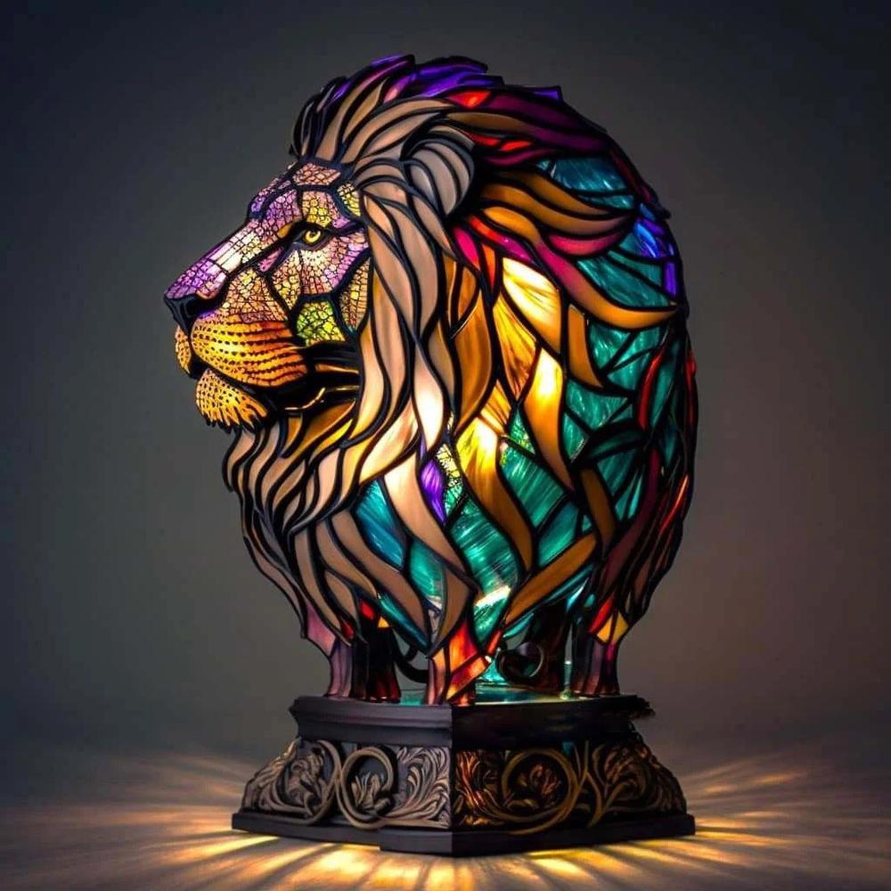 Lampa witrażowa - Czarujący lew Leon