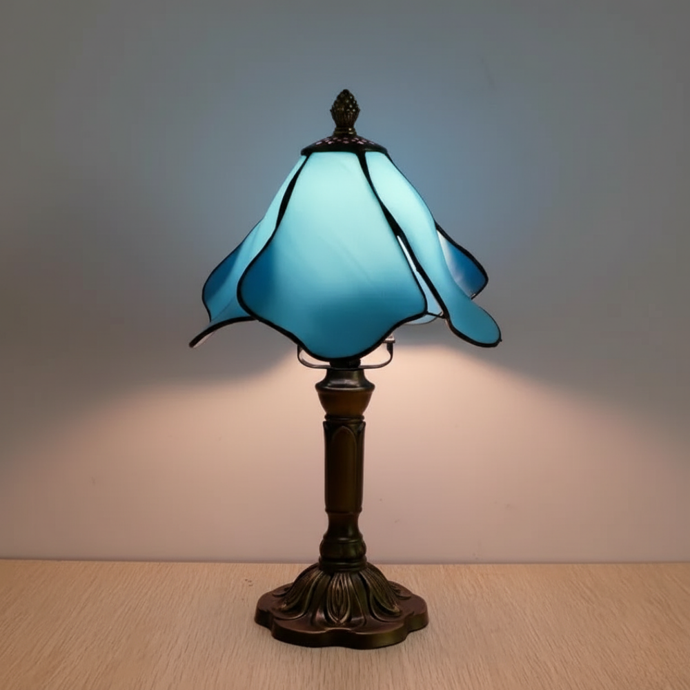 Lampa stołowa witrażowa - Niebieska wróżka
