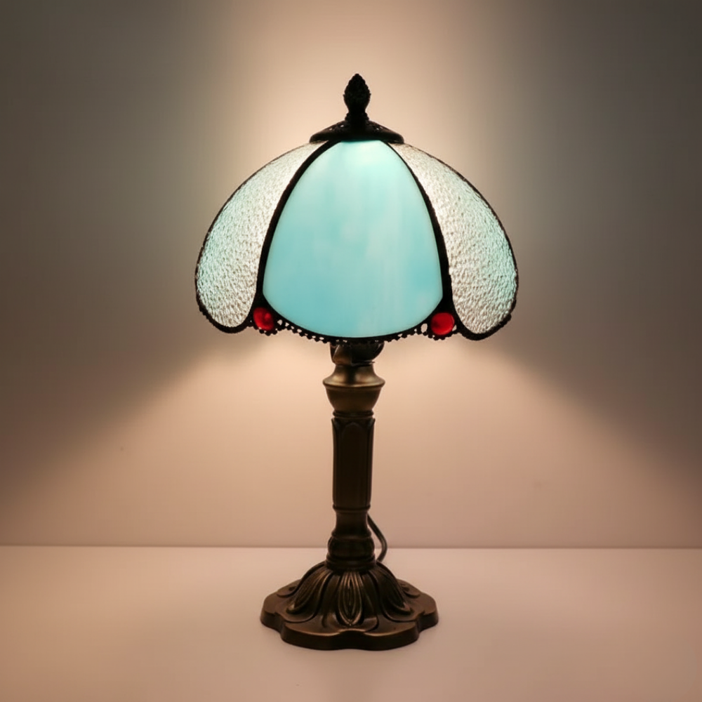 Lampa stołowa witrażowa - Niebieski motyl